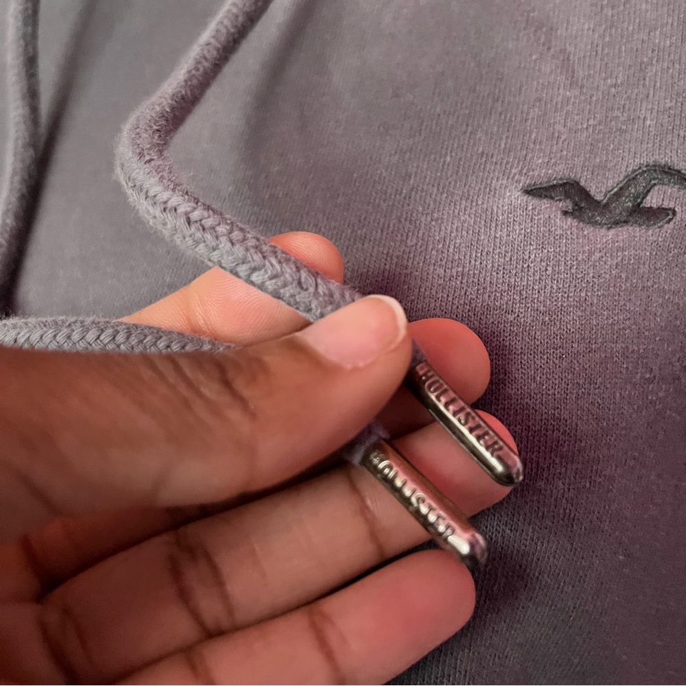 Dark gray Hollister hoodie sweatshirt - Picture 3 of 6